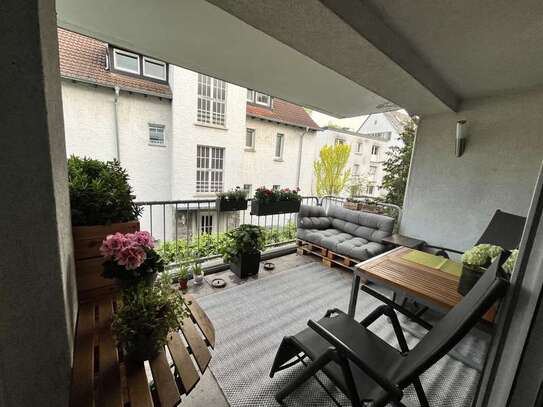 Stilvolle 3-Raum-Wohnung mit Balkon und EBK in Offenbach am Main