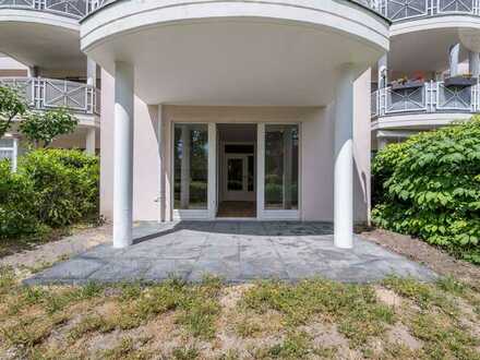 Erdgeschosswohnung mit Einbauküche, Terrasse und schönem Garten