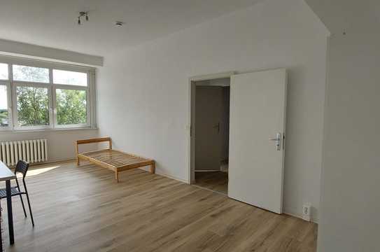 2-Zimmer-Appartement für Studenten, Kuriere, Handwerker, alleinstehende Geflüchtete / WG geeignet