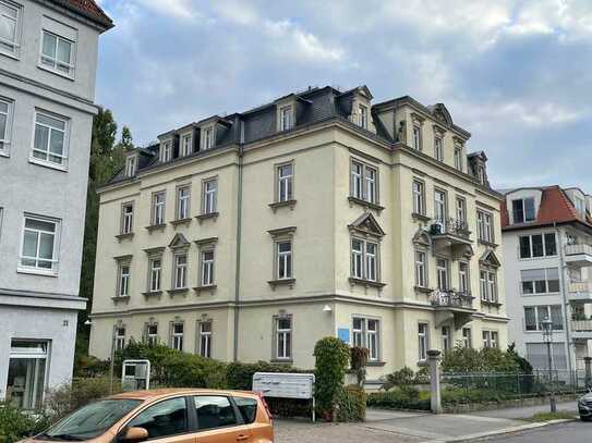 Herrliche Dachgeschoss-Maisonette Wohnung im Herzen von Striesen