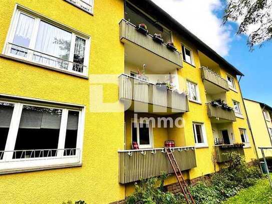 Helle Vierzimmerwohnung (Hochparterre) mit Balkon in Traumlage