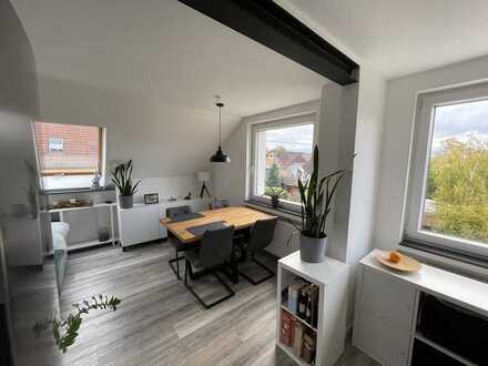 Liebevoll sanierte 2-Zimmer-Dachgeschosswohnung mit EBK in Braunschweig