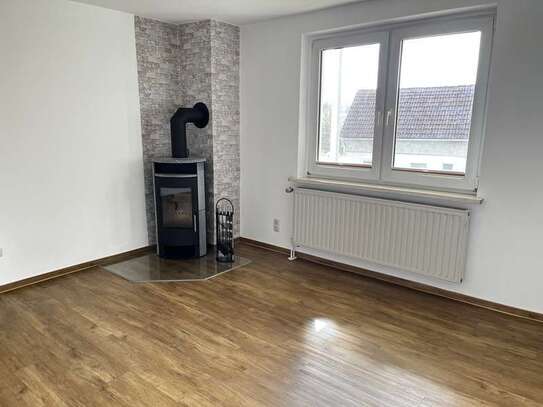 * Gemütliche 3 Zimmer Wohnung mit Einbauküche in Dorndorf *