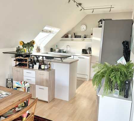 Freiwerdend: 3-Zimmer Oststadtwohnung mit Dachterrasse und tollem Ausblick auf Christuskirche