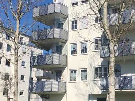 Stilvolle, gepflegte 3-Zimmer-Wohnung mit Balkon und Einbauküche in Waiblingen