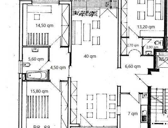 Vier Zimmer Wohnung in Frankfurt am Main mit Blick auf Ostpark