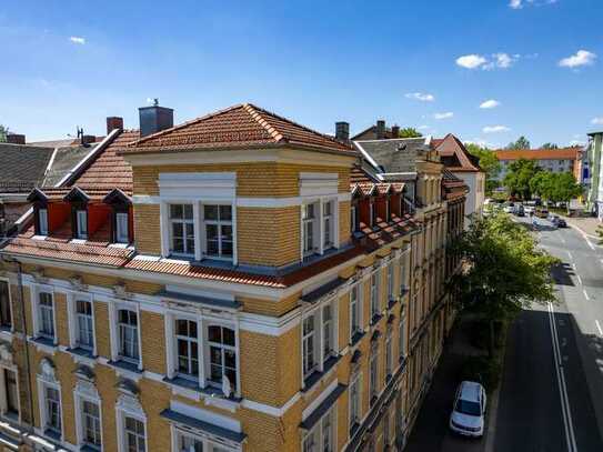 Hoch hinaus in Plauen: Exklusive 2-Zimmer-Dachgeschosswohnung mit tollem Garten + kostenlos parken!