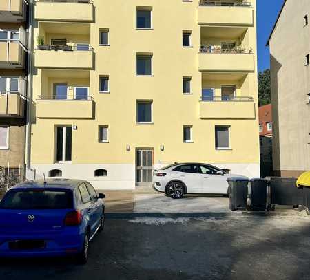 Einstellplatz Goslarsche Str. 70 zu vermieten!