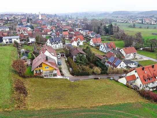 Ca. 558 m² großes Grundstück mit Blick ins Grüne.
In Ilmmünster zwischen München und Pfaffenhofen.