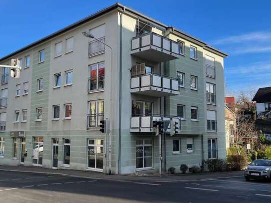 große 2-Zi.-Whg. mit Süd-Balkon