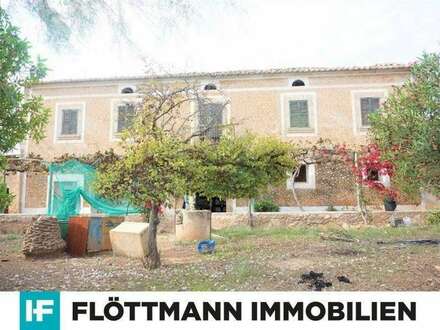 Antikes Herrenhaus mit Potential in Palma