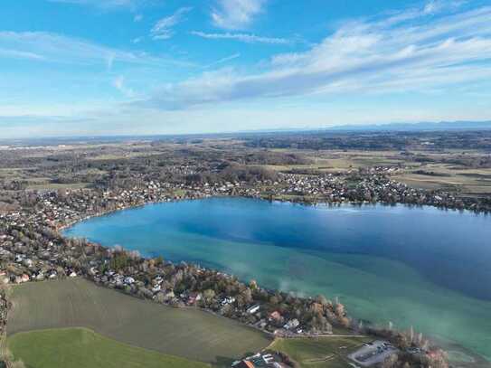 Ⓣraumgrundstück in Steinebach? Einen Steinwurf vom See entfernt. Sonnig, ruhig & grün.