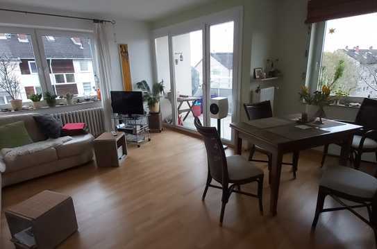 Helle 3-Zimmer Wohnung mit Sonnenbalkon in Wiesbaden Nordost