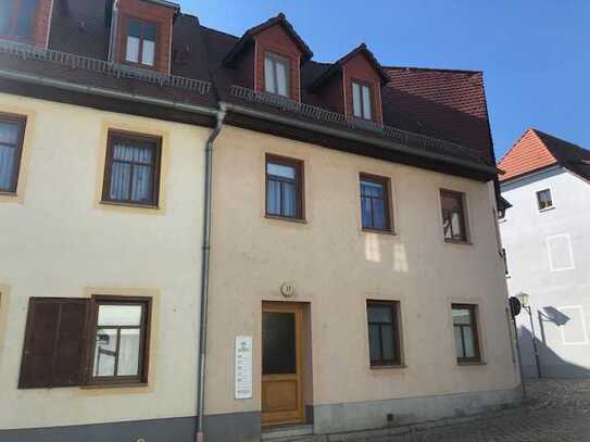 Schöne 4-Zimmer-Wohnung mit Balkon in Delitzsch