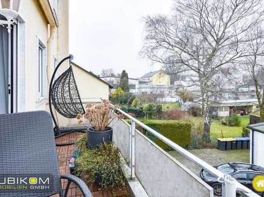 Hochwertige Zwei-Zimmer Wohnung mit Balkon und Stellplatz.