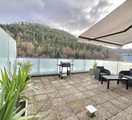 *** Charmante 2-Zimmer-Wohnung mit großer Dachterrasse in Bad Liebenzell ***