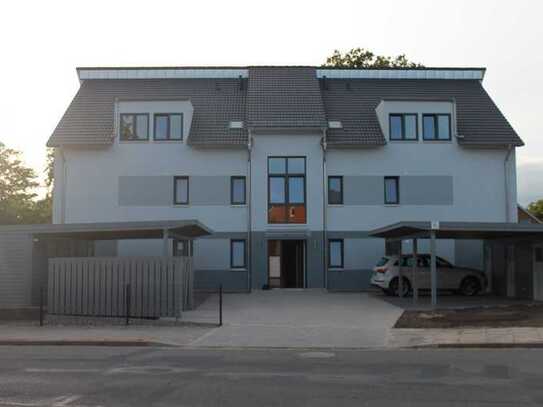 Sonnige 3-Zimmer-Dachgeschosswohnung mit Balkon in Rosengarten-Klecken