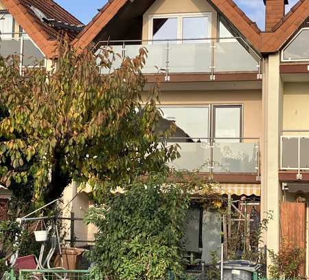 Reihenmittelhaus Freiburg-Rankackerweg als 2 Fam.-Haus ausgebaut