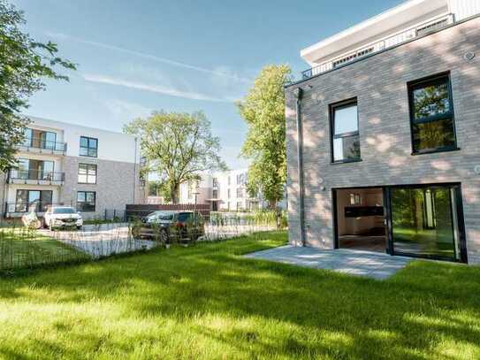 ERSTBEZUG - Ihr Traum vom Haus! Wunderschöne Doppelhaushälfte mit Garten u. Dachterrasse