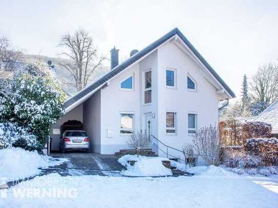 Zu jeder Jahreszeit schön! Freistehendes Einfamilienhaus, 6 Zimmer