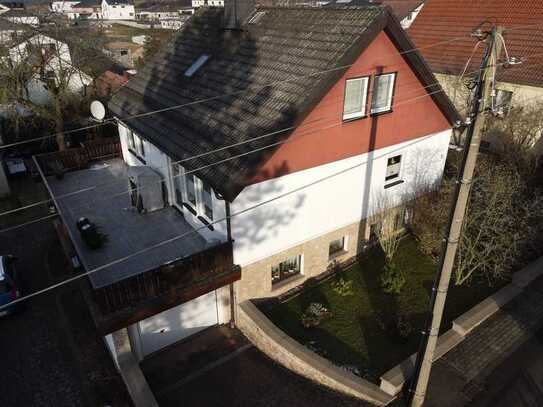 Einfamilienhaus in Stadtlengsfeld zu verkaufen – Fertighaus 108 (Baujahr 1982)