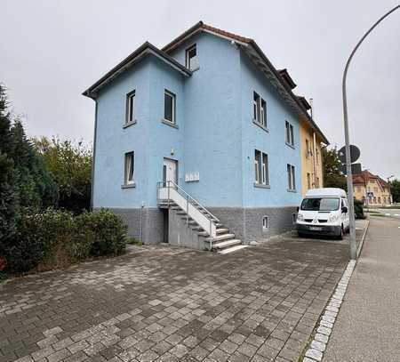 3.5 Zimmer Wohnung in zentral gelegenem 3 Familienhaus *Provisionsfrei*