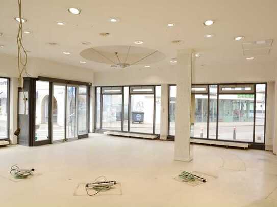 Gewerbefläche für Einzelhandel oder Büro in 1 A Lage im Zentrum von Schorndorf zu vermieten