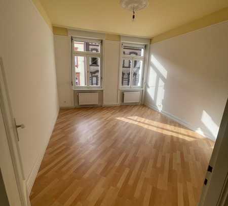 *provisionsfrei* charmante Altbau-Whg, ideal, wohnen & Home-Office in Wiesbaden-City