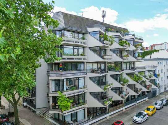 Leben im Baller-Architektenhaus: Helle 2-Zimmer-Eigentumswohnung nahe Schloss Charlottenburg