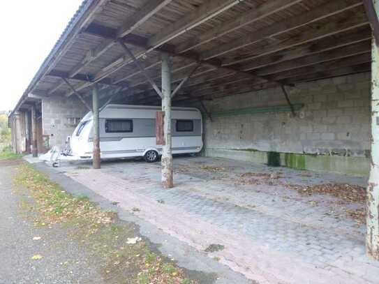 Stellplatz im abgeschlossen Hof