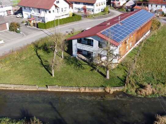 Ferienwohnungen in einzigartiger Lage direkt an der Lauter und Ökonomiegebäude inkl. PV Anlage