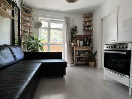 Moderne, helle 2-Zimmer-Wohnung mit Balkon und Aufzug in bester City-Lage