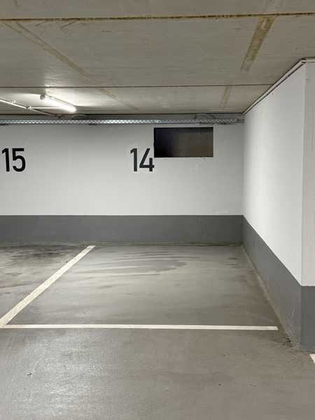                                                               Neubau Garage / Newbuilt Garage                                                       in Sindlingen (Frankfurt am Main)