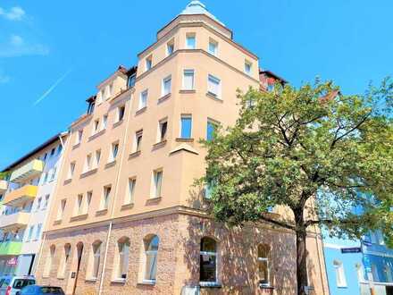 TOP-ANGEBOT - 4 Zi. Wohnung mit besonderem Flair und Balkon in Top-Lage