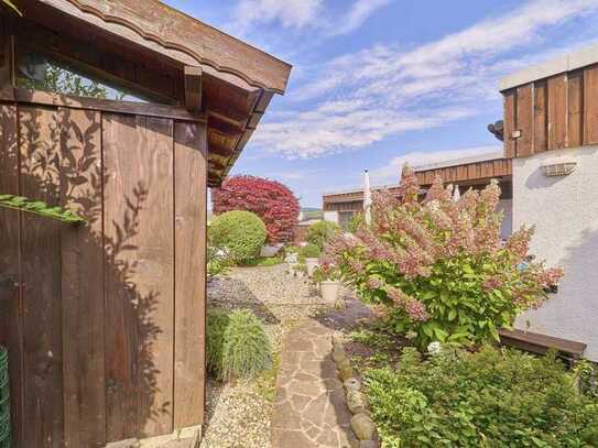 Idyllischer Reihenmittel-Bungalow in ruhiger Lage mit großem Garten in Bammental