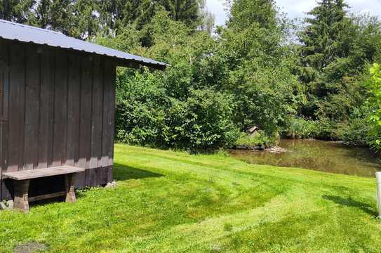 Freizeitgrundstück mit Weiher, Waldgrundstück in ruhiger Lage