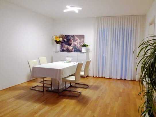 Moderne 3-Zimmer-Wohnung in Frankfurt am Main-Riedberg mit Wintergarten & Tiefgaragen-Stellplatz