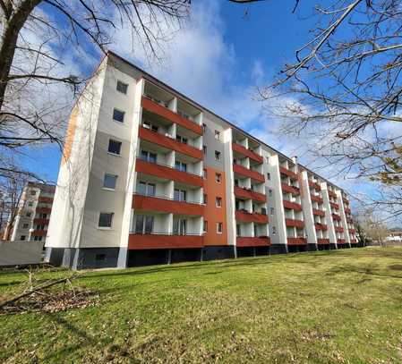 Ab 01.10.2024 - IDEAL FÜR STUDENTEN - 2-RW - Balkon - Bad mit Wanne - Aufzug - PKW-Stellplatz