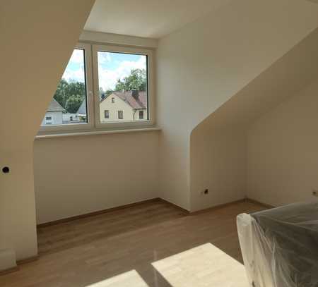 2-Zimmer-Wohnung mit 60m² im DG rechts Landshut Auloh.