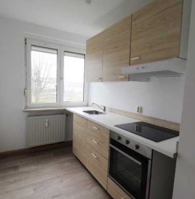 Zweckmäßige 3-Zimmer-Wohnung mit Einbauküche
