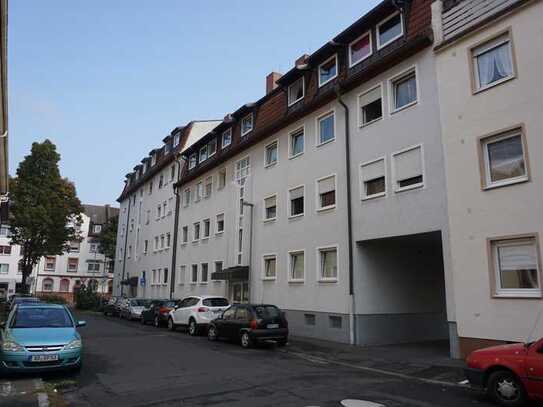 Schöne zwei Zimmer Wohnung in Aschaffenburg, Damm