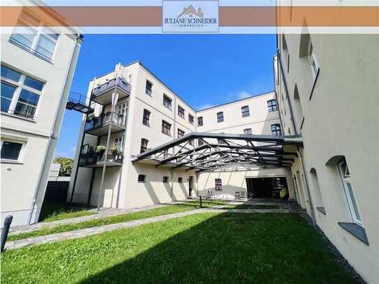 Mit Blick auf‘s Wasser - Großzügige 3-Raum-Wohnung mit Balkon an der Kleinen Luppe in Altlindenau