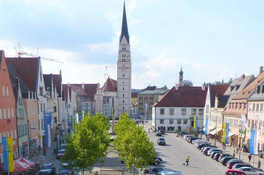 Sehr schöne 2 Zimmer Wohnung mit Balkon