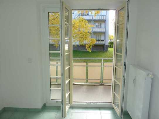 Klein - Fein - Mein! - Süße 1-Raum mit Balkon und Laminat