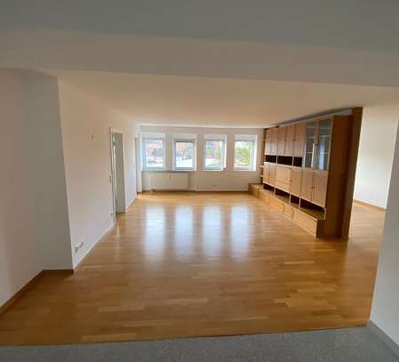 *Traumhafte Aussichten*frisch renovierte 3 Zimmer Wohnung im Herzen von Aschaffenburg City