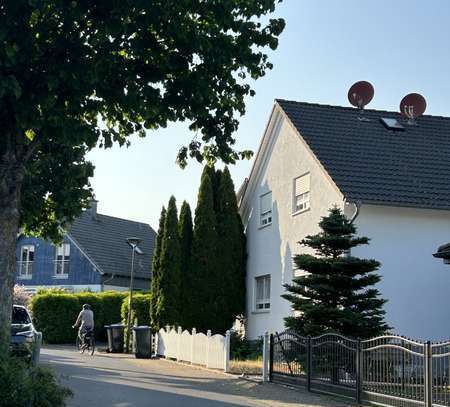 Freistehendes Einfamilienhaus mit großem Garten