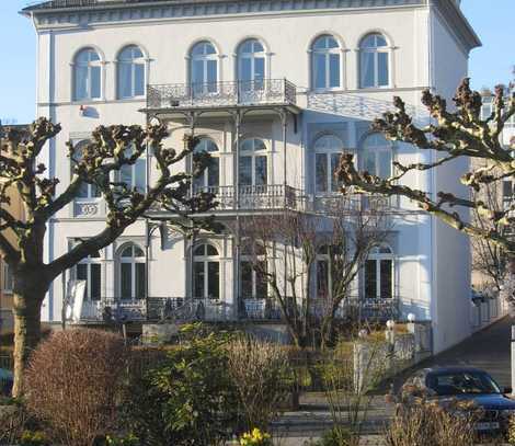 Wunderschöner Stilaltbau am Kurpark - Provisionsfrei