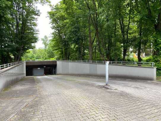 Bestlage Rosenkavalierplatz. Einzelstellplatz in Tiefgarage.