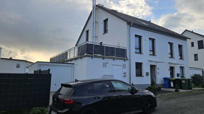                                                               Moderne Doppelhaush&auml;lfte mit Garten|XXL Balkon| Garage in Lich-Eberstadt - Einz&hellip;                                                       in Lich (Gießen)
