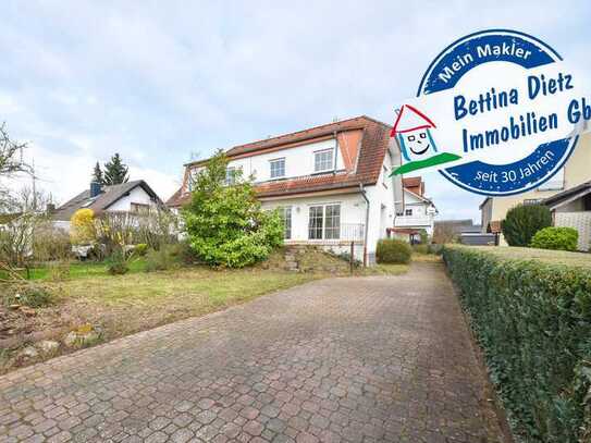 DIETZ: Großzügige Doppelhaushälfte Wärmepumpe, EINBAUKÜCHE - Neue Bodenbeläge - Familienwohnlage!